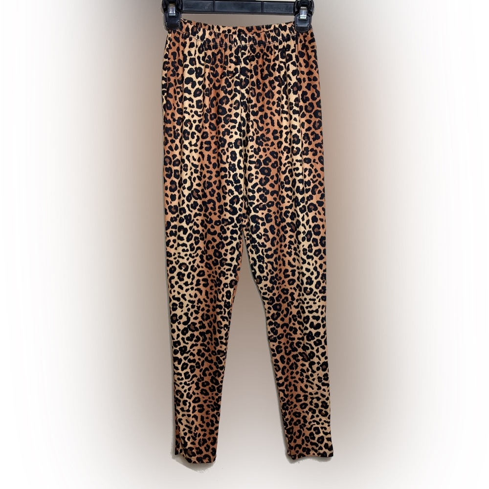 Leopard Print Leggings Size Medium